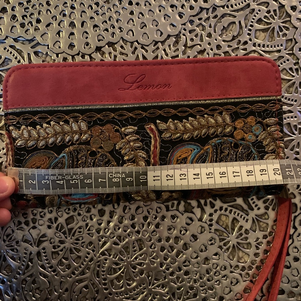 ▪️ Wristlet Wallet ▪️ - Picture 3 of 8
